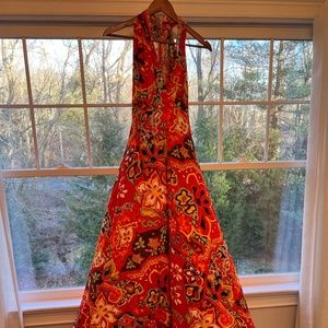 Von Vonni tropical transformer dress